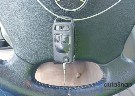 2005 Mercedes-Benz Ml 350 4Matic from USA, damaged, VIN 4JGAB57E65A559207